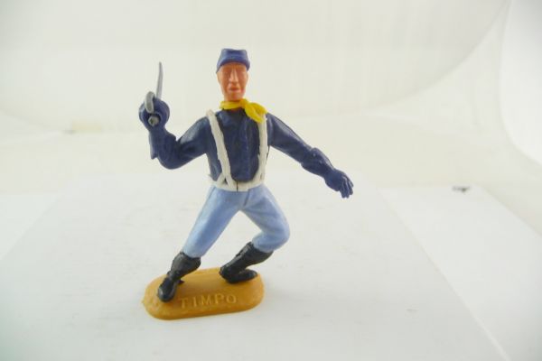 Timpo Toys Union Army soldier 2. version standing striking with sabre from above