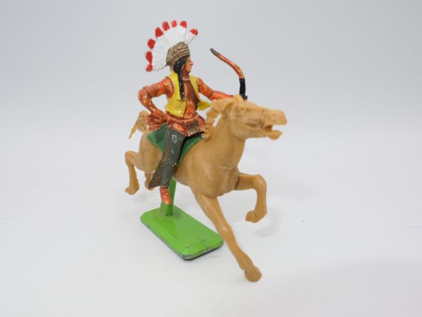 Britains Deetail Indian on horseback with bow - on rare horse