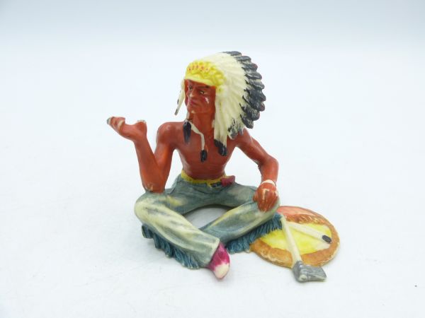 Elastolin 7 cm (damaged) Chief sitting with pipe of peace, painting 2a
