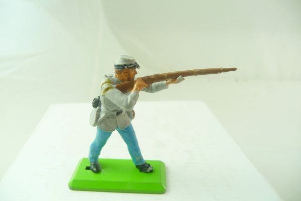Britains Deetail Confederate Army soldier standing, firing with rifle, movable arm