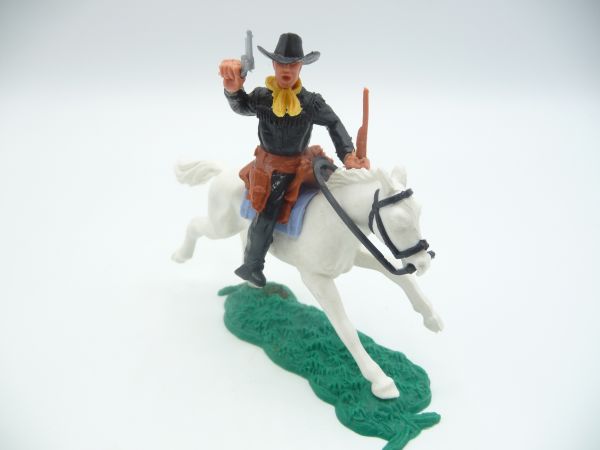 Timpo Toys Cowboy 2nd version riding with rifle + pistol