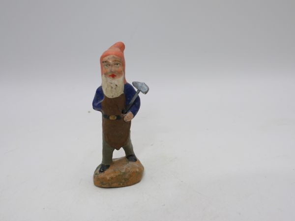 Fairy tale figure (dwarf) with hammer, size approx. 6 cm