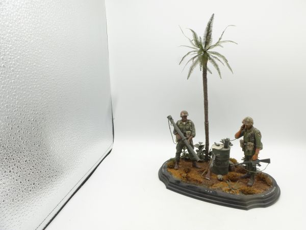 Verlinden Mini diorama "Vietnam" with US bazooka, gunner, palm tree