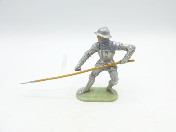 Elastolin 7 cm (damaged) Knight defending, No. 8936, painting 2