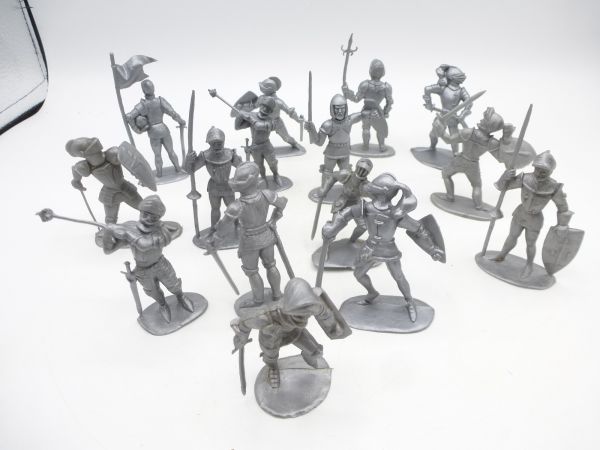 Heinerle Manurba 15 knights (various)