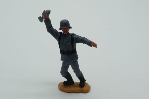 Timpo Toys Deutscher Soldat (einteiliger Kopf) mit Granate