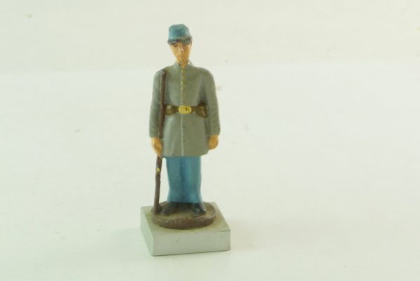 Civil War figure of metal; Confederate Army soldier, rifle at side