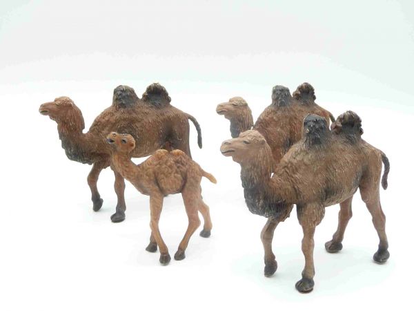 Britains Swoppets Camel group with young