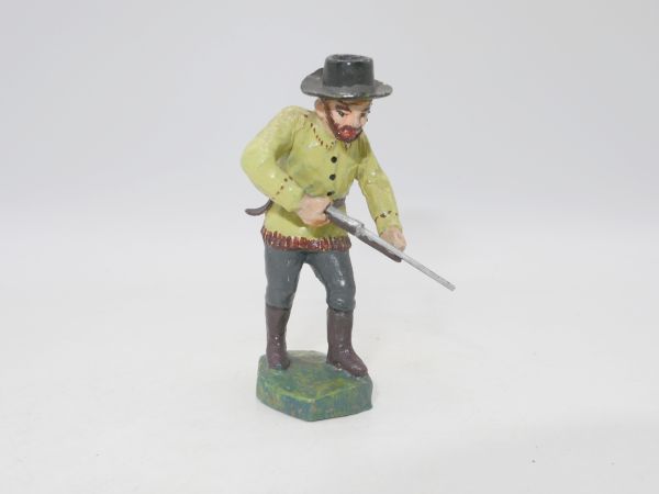 Cowboy with rifle (mass) - marked with Elastolin, probably modification