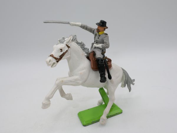 Britains Deetail Southerner riding, officer attacking with sabre