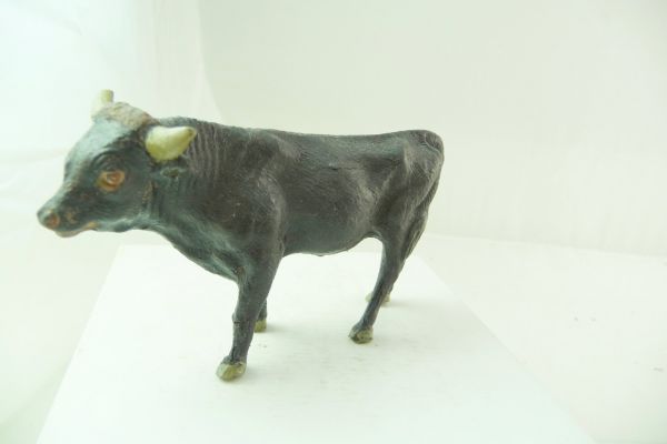 Bull (similar to Elastolin) - see photos