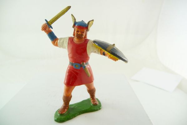 Heimo Viking with shield, sword raised (hard plastic)