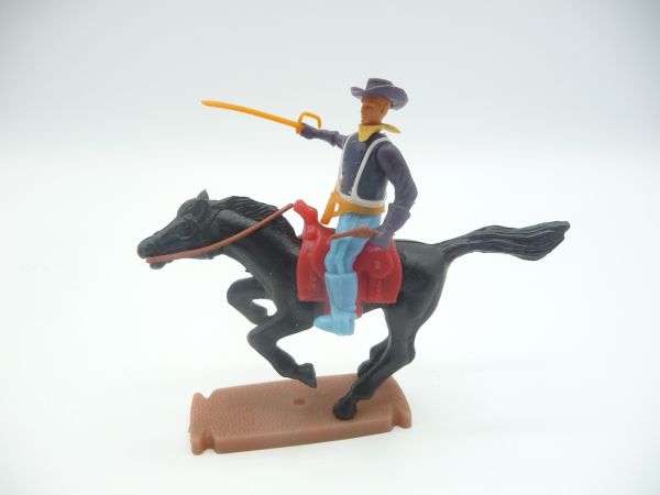Plasty Union Army soldier on horseback with sabre + pistol, officer