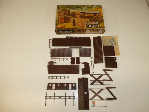 Airfix 1:72 H0-00 Scale Fort Apache, Snap Together Model