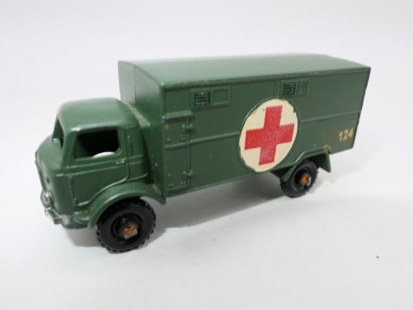 Matchbox / Lesney Service Ambulance Ford 3 ton 4x4 - ladenneu, siehe Fotos