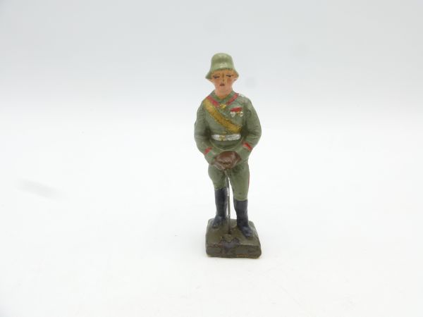 Lineol Soldier with staff (original figure) - good condition, see photos