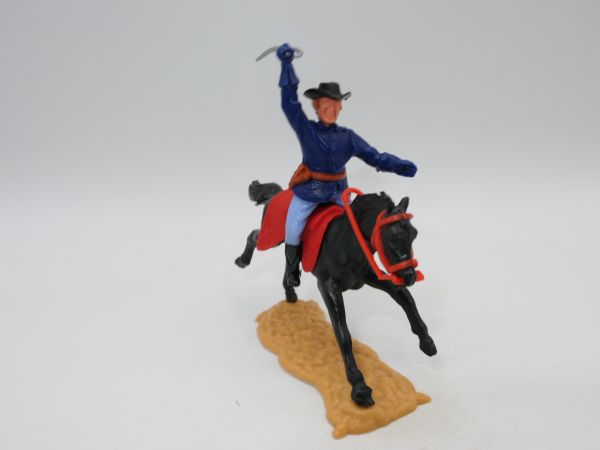 Timpo Toys Northerner 3rd version riding, officer with sabre