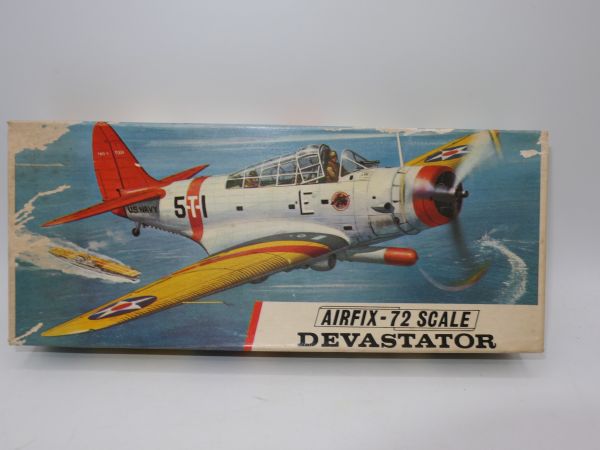 Airfix 1:72 Devastor, No. 264 , on cast, box with traces of storage