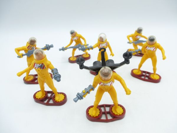 Britains Deetail Group of Stargards (7 different figures)