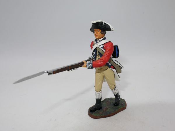 King & Country Am. Rev. 1776: British Soldier advancing with rifle + bayonet