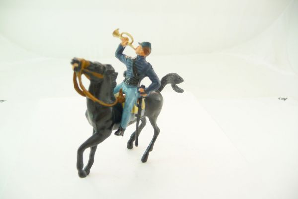 Merten 4 cm Union Army soldier, playing trumpet, on standing horse