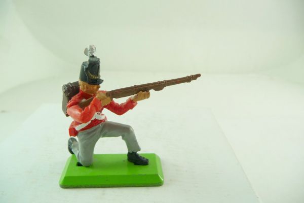 Britains Deetail Waterloo; Englishman kneeling firing