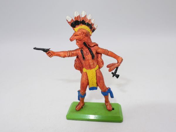 Britains Deetail Indian 2nd version standing with pistol shooting + tomahawk