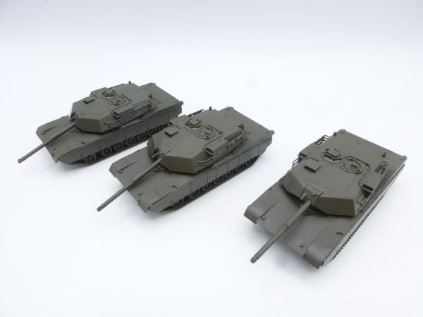 Roco Minitanks Set of 3 Abrams M1 tanks