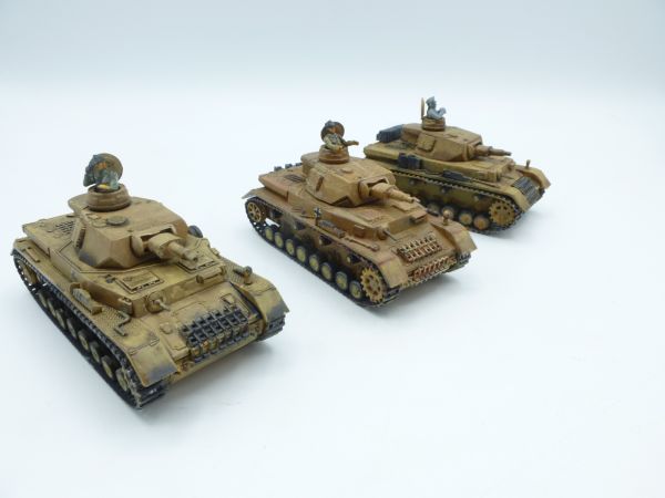 Esci 1:72 3 tanks - painted