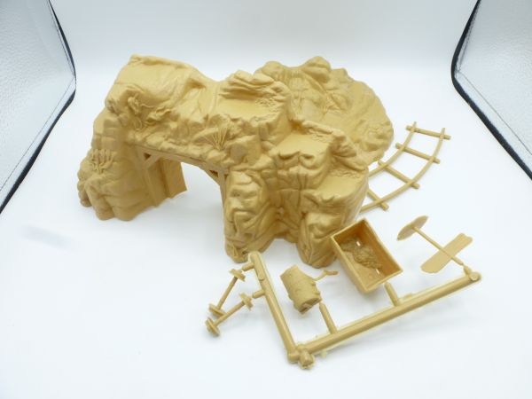 Marx Diorama parts for gold mine - scope of delivery see photos