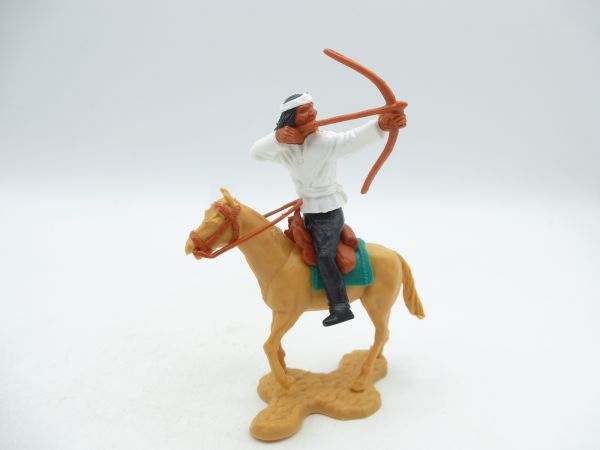 Timpo Toys Apache reitend (weiß) auf gehendem beigen Pferd