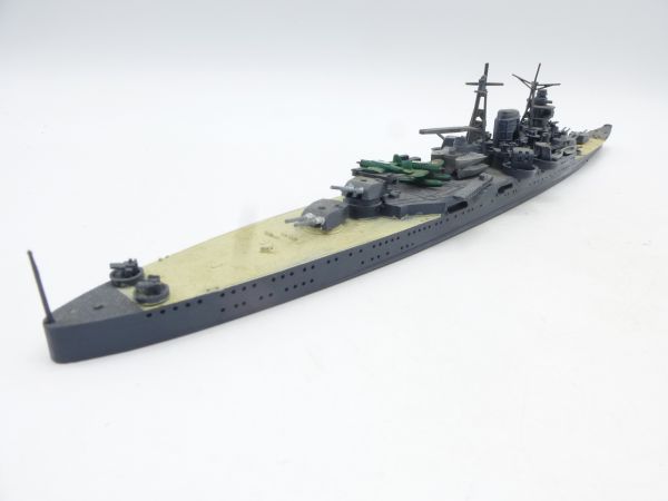 TAMIYA 1:700 Jap. heavy cruiser SUZUYA - assembled, scope of delivery see photos