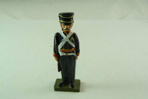 Britains Russian (?) soldier with rifle