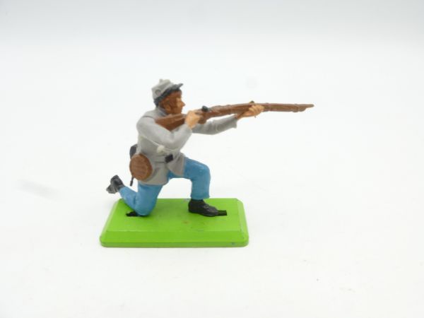 Britains Deetail Confederate Army soldier kneeling firing (movable arm)