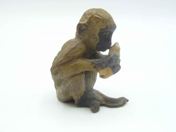 Lineol Monkey sitting with banana - beautiful figure, rare