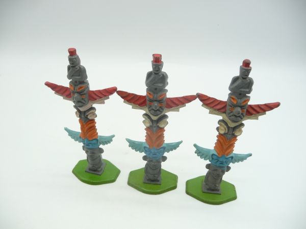 Britains Deetail 3 torture stakes / totems (blue, orange, pink, red)