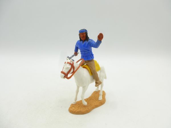 Timpo Toys Apache reitend (blau) auf gehendem weißen Pferd