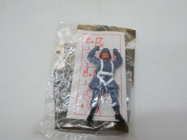 Timpo Toys Paratrooper (olive) - in original bag