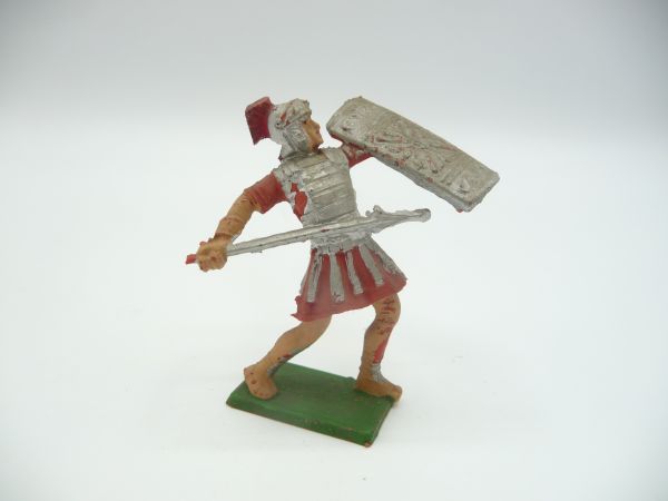 Cherilea Roman defending with spear + shield - spear slightly shortened