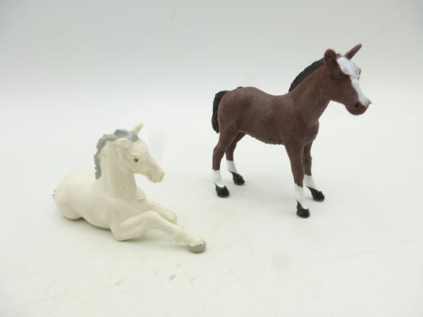 Britains Swoppets 2 foals - brand new