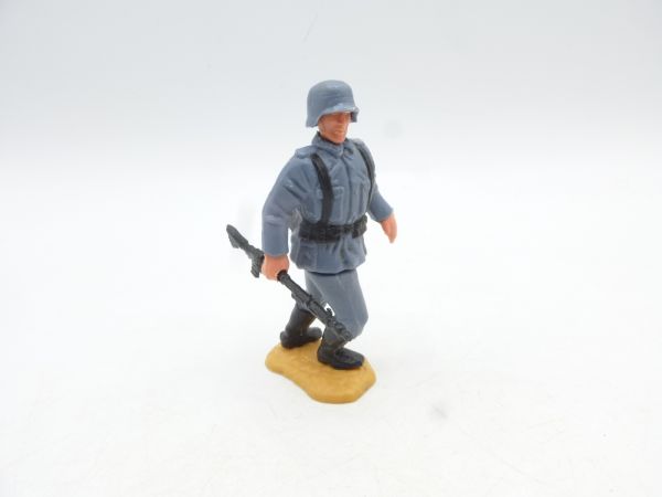 Timpo Toys German walking with heavy MG - hand torn