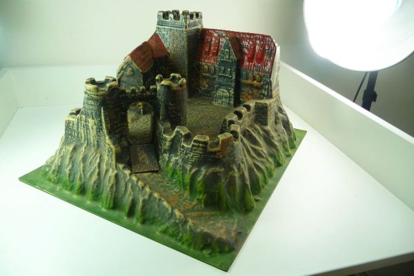 Elastolin Small castle complex with gate tower, No. 9730 (40 x 45 x32 cm)