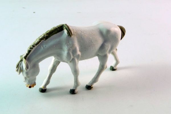 Starlux Horse, grazing, white
