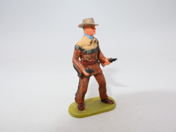 Elastolin 4 cm Trapper with 2 pistols, No. 6970 - early 3a painting