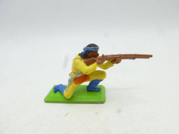 Britains Deetail Apache kneeling shooting - colour variation yellow/blue/orange