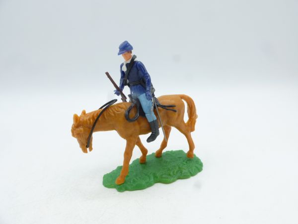 Elastolin 5,4 cm Union Army Soldier riding with rifle + sabre - rare horse