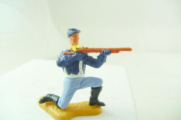 Timpo Toys Union Army soldier 2nd version kneeling firing