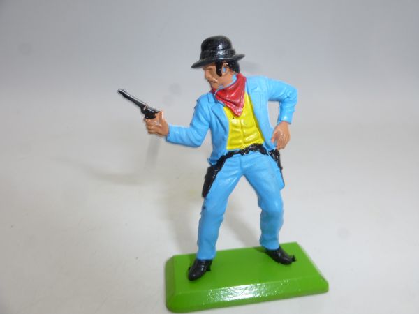 Britains Deetail Cowboy standing, shooting pistol sideways