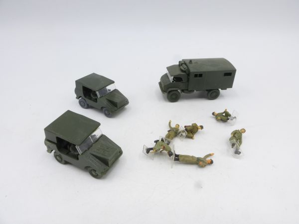 Roskopf 3 vehicles + figures for completion