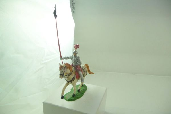 Elastolin 7 cm Lancer on walking horse, No. 9087 - sword scabbard missing